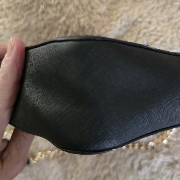 Michael Kors Large Jet Set Black Saffiano Leather Crossbody EUC - Picture 9 of 13